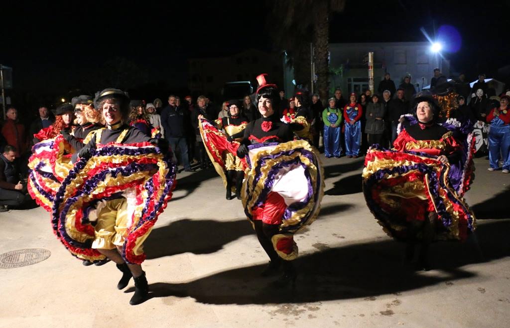 2. Međunarodna karnevalska povorka Virskih maškara