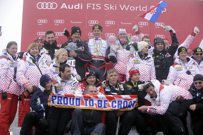 Lenzerheide, 190311.
Zavrsnica Svjetskog skijaskog kupa u skijanju u svicarskom mjestu Lenzerheide, Ivica Kostelic kao najbolji skijas u ukupnom poretku osvajac velikog kristalnog globusa i jos dva mala globusa za kombinaciju i slalom. 
Na slici: Hrvatska