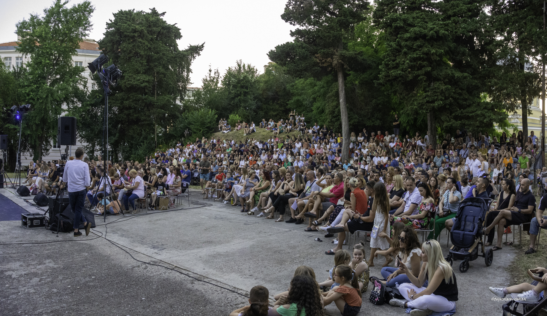 Gesta na Kapetanskom: Premijera predstave Pila naopako