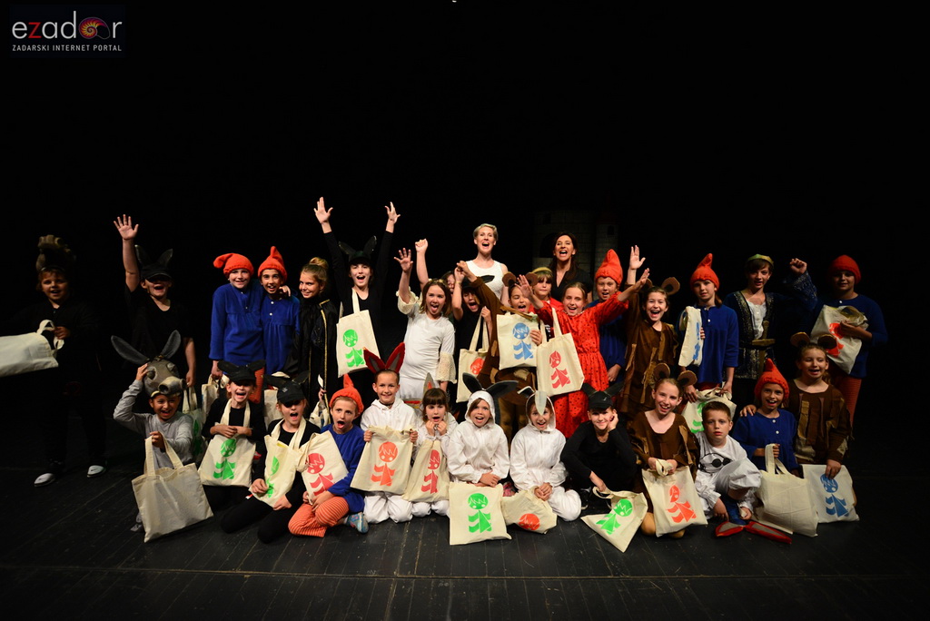 Premijera predstave “Snjeguljica” u izvedbi polaznika “Donatoline 1” Premijera predstave “Snjeguljica” u izvedbi polaznika “Donatoline 1”