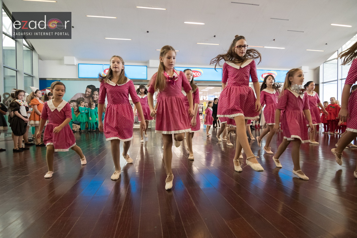 Plesni karneval u City Galleriji Plesni karneval u City Galleriji