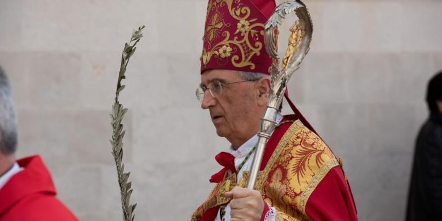 Nadbiskup Zelimir Puljic predvodio je misu i blagoslovio maslinove grancice i palminovo lisce povodom blagdana Cvjetnice. Photo: Dino Stanin/PIXSELL Nadbiskup Zelimir Puljic predvodio je misu i blagoslovio maslinove grancice i palminovo lisce povodom blagdana Cvjetnice. Photo: Dino Stanin/PIXSELL