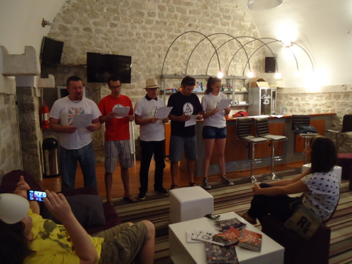 Studentski klub: DADAnti održali večer eksperimentalne poezije Studentski klub: DADAnti održali večer eksperimentalne poezije