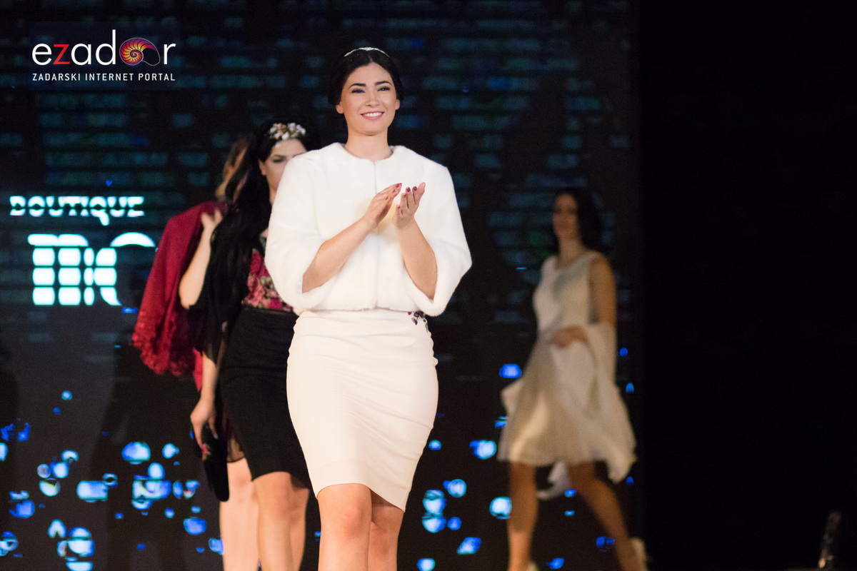 11. Festival vjenčanja: Modna revija vjenčanica i svečanih haljina te revija cvijeća i koncert Sandija Cenova 11. Festival vjenčanja: Modna revija vjenčanica i svečanih haljina te revija cvijeća i koncert Sandija Cenova