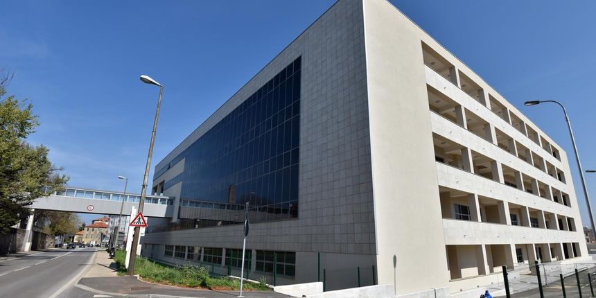 Opća bolnica Zadar, Poliklinika