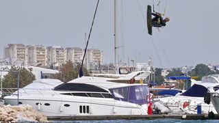 Na krilima juga: surferi i kiteri uživaju na Vitrenjaku