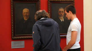 Zadar, 020513. U Gradskoj lozi se veceras otvorila izlozba “Boreli – otkup obiteljske ostavstine”. Na izlozbi se prezentirao dio predmeta iz obiteljske ostavstine koju na otkup Narodnom muzeju Zadar nudi gospodin Goran Borelli, izravni nasljednik obitelj Zadar, 020513. U Gradskoj lozi se veceras otvorila izlozba “Boreli – otkup obiteljske ostavstine”. Na izlozbi se prezentirao dio predmeta iz obiteljske ostavstine koju na otkup Narodnom muzeju Zadar nudi gospodin Goran Borelli, izravni nasljednik obitelj