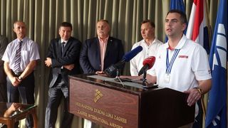 06.07.2015., Zagreb – Svecani docek kosarkasa do 19 godina koji su na svjetskom prvenstvu u Grckoj osvojili srebrnu medalju. Photo: Goran Stanzl/PIXSELL