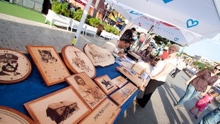 Biograd: 6. Dugi svehrvatski eno-eko-gastro-etno stol, Foto: Franjo Jurić Biograd: 6. Dugi svehrvatski eno-eko-gastro-etno stol, Foto: Franjo Jurić