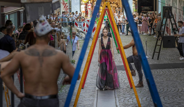 Ulična modna revija #INSPIREDBYART by Hippy Garden