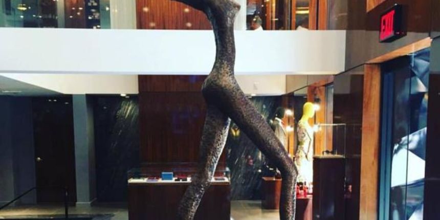 Skulptura Stephana Lupina “Fire Women” u The Domenico Vacca u New Yorku, Potpis pod foto: The Domenico Vacca Art Gallery, Stephan Lupino priv. album