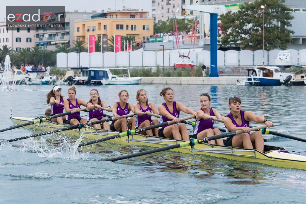 6. “Jadranov veslački dvoboj” osmeraca u uvali Jazine 6. “Jadranov veslački dvoboj” osmeraca u uvali Jazine