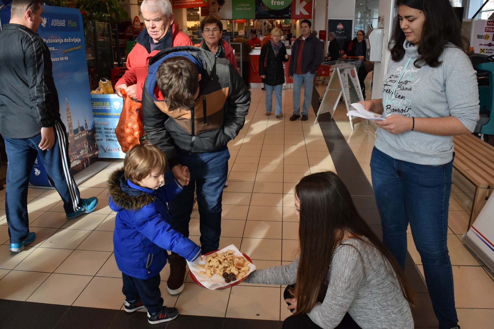 Učenici PPV Stanka Ožanića promovirali zdravu hranu u trgovini Bio svijet
