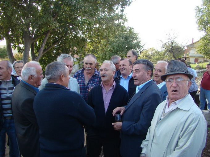 U Buliću otkriveno poprsje don Petra Nakića, foto: Marko Ledenko U Buliću otkriveno poprsje don Petra Nakića, foto: Marko Ledenko