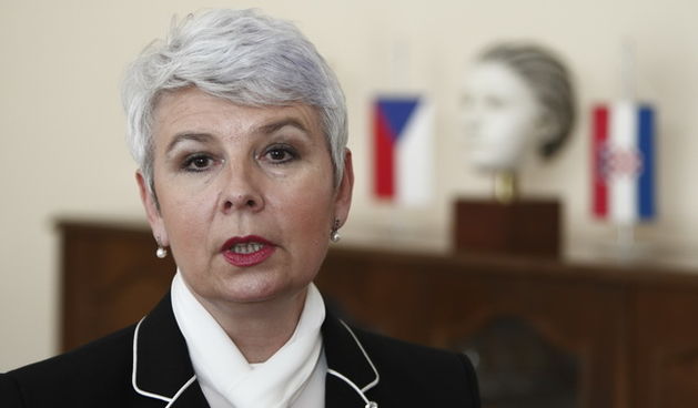 Prag, Ceska Republika, 080410.
Predsjednik SAD-a Barack Obama primio je predsjednicu vlade RH Jadranku Kosor u americkoj rezidenciji u Pragu, povodom svecane vecere nakon potpisivanja sporazuma New Start Treaty izmedju Amerike i Rusije. 
Na slici: Kosor d