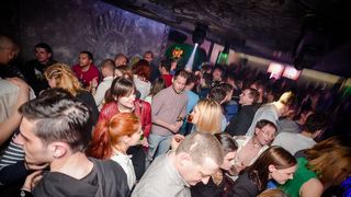 Subotnji party u Svarog baru