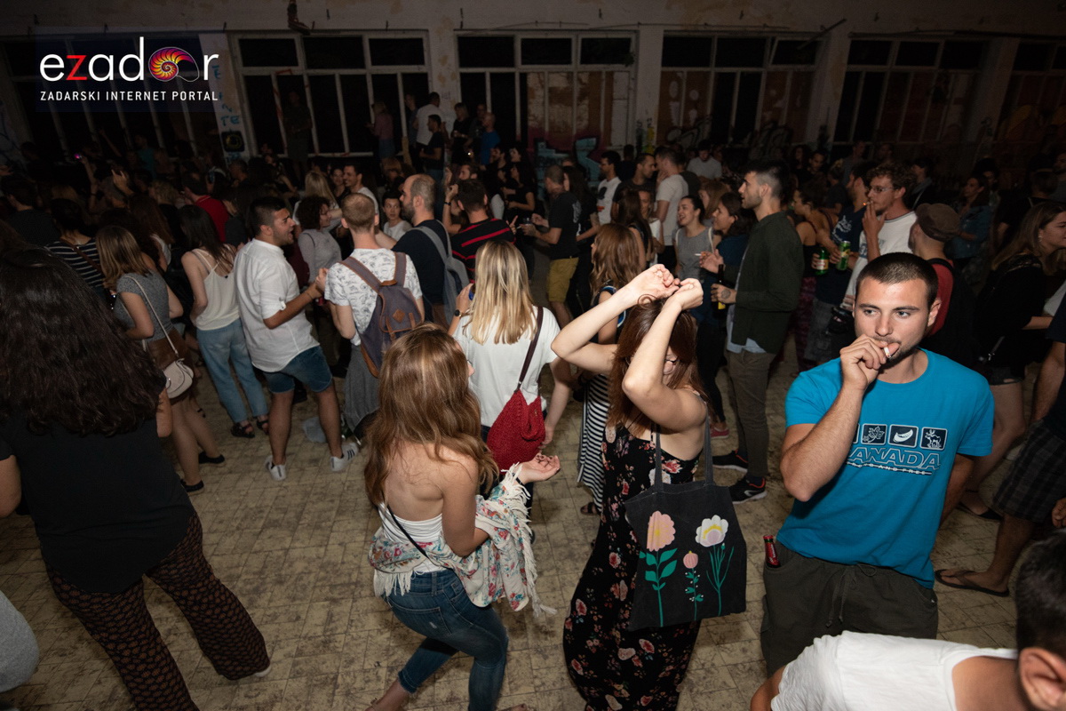 KvartArt 2018.: Art buvljak & koncert Nipplepeoplea