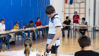 Bibinje: Alternativna sahovska simultanka 13. svibnja 2011, Foto: leo Banic Bibinje: Alternativna sahovska simultanka 13. svibnja 2011, Foto: leo Banic