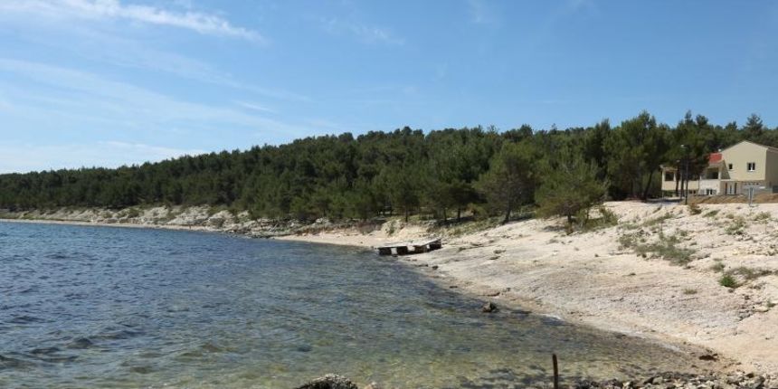 Karinsko more, plaza Cuskijas,  Photo: Dusko Jaramaz/PIXSELL