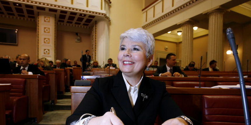 Zagreb, 190112. 
Trg sv. Marka.
Nastavak sjednice Hrvatskog sabora, na kojoj se raspravlja o pristupanju Republike Hrvatske Europskoj uniji. 
Na slici: Jadranka Kosor.
Foto: Damjan Tadic / CROPIX