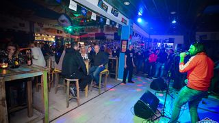 Ante Cash @ Famous Beach Bar