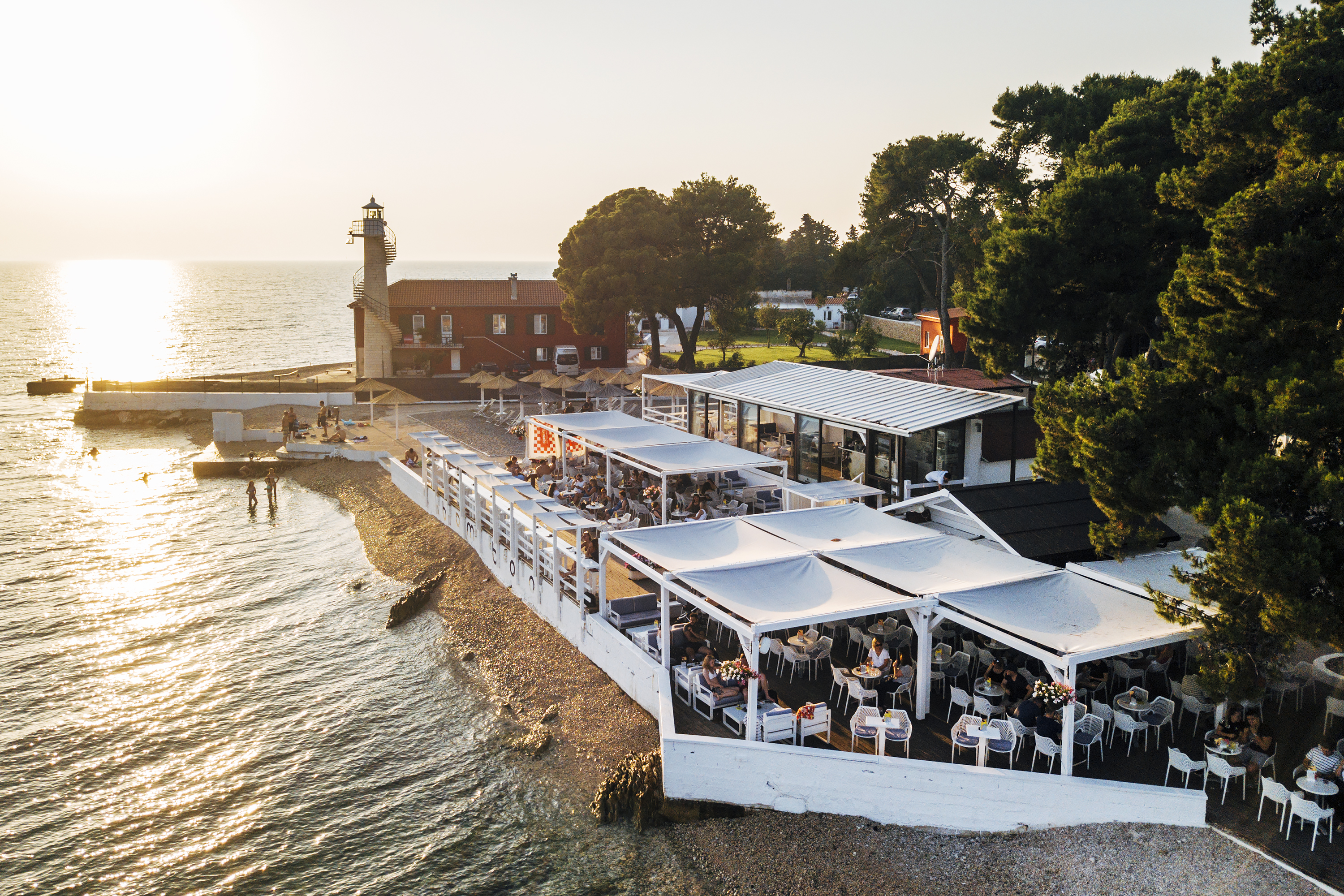 Bijeg od svakodnevice potražite u beach baru Bamboo