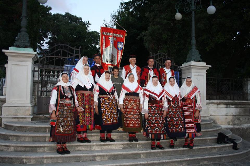 smotra folklora; etno dani