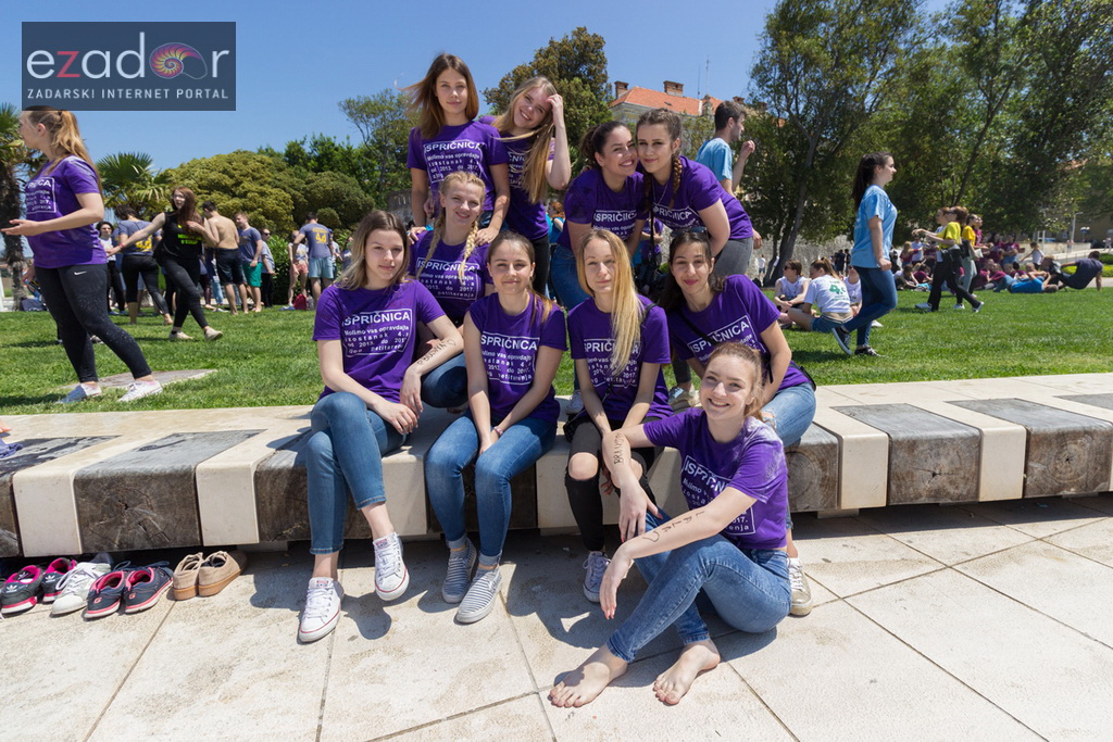 Ludijada zadarskih maturanata na Pozdravu suncu i Morskim orguljama