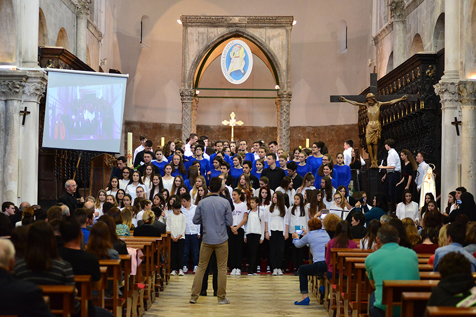 Natjecanje zborova u katedali sv. Stošije