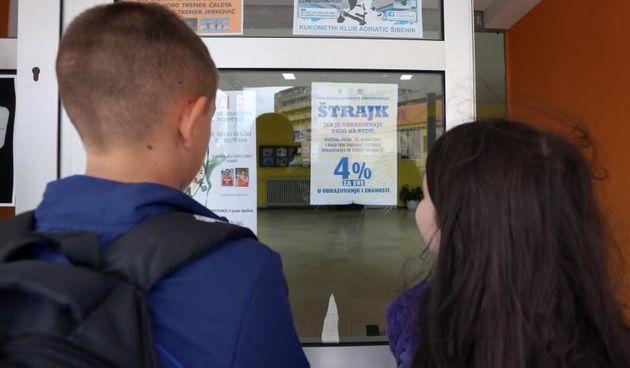 Sibenik – Nastavlja se strajk u osnovnim i srednjim skolama. Photo: Dusko Jaramaz/PIXSELL