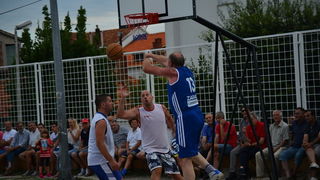 U povodu blagdana Kraljice Mira u Stanovima odigrana utakimica između veterana KK Zadar i Stanova, Foto: Iva Perinčić U povodu blagdana Kraljice Mira u Stanovima odigrana utakimica između veterana KK Zadar i Stanova, Foto: Iva Perinčić