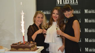 Da je čokolada omiljena svima već je dobro poznato no glumice Ecija Ojdanić, Sanja Vejnović, Ana Vilenica i Ana Begić posebno su uživale u slasticama na proslavi rođendana Studia Marcela međusobno prepričavajući dogodovštine sa seta. Da je čokolada omiljena svima već je dobro poznato no glumice Ecija Ojdanić, Sanja Vejnović, Ana Vilenica i Ana Begić posebno su uživale u slasticama na proslavi rođendana Studia Marcela međusobno prepričavajući dogodovštine sa seta.