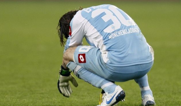 Borussia Moenchengladbach goalkeeper Logan Bailly // Reuters