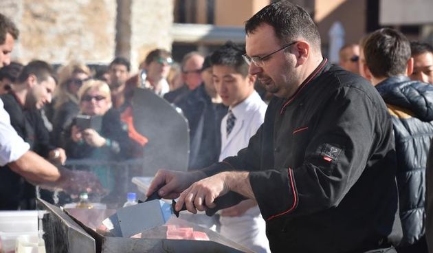 , Zadar – U sklopu drugog po redu Tuna, Sushi and Wine Festivala koji se od 3. do 7. veljace odrzava u Zadru, danas je odrzan glavni otvoreni dogadjaj za javnost na zadarskom Forumu uz degustaciju sushi i specijaliteta od tune i show program. Photo: Dino