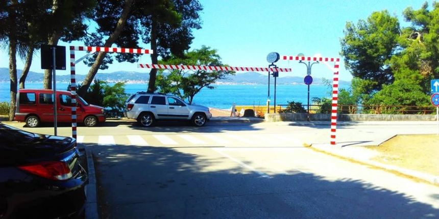 Bolnički parking, rampa