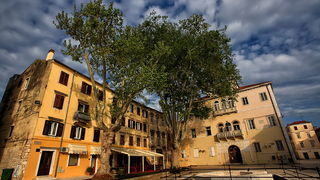 Nedjeljna skitnja gradom 28. travnja 2013. Foto: Roberto Lerga Nedjeljna skitnja gradom 28. travnja 2013. Foto: Roberto Lerga