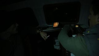 22.12.2013., Zadar – Neobicno toplo vrijeme za prve dane zime dodatni je poticaj za otisnuti se na more i uloviti koju lignju za Badnju vecer. Iako zbog oseke gotovo da nisu mogli isploviti, dva Privlacanca na nedjeljno poslijepodne udaljila su se od ob