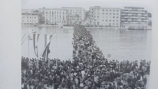Izložba fotografija posvećenih zadarskom mostu u atriju palače Cedulin