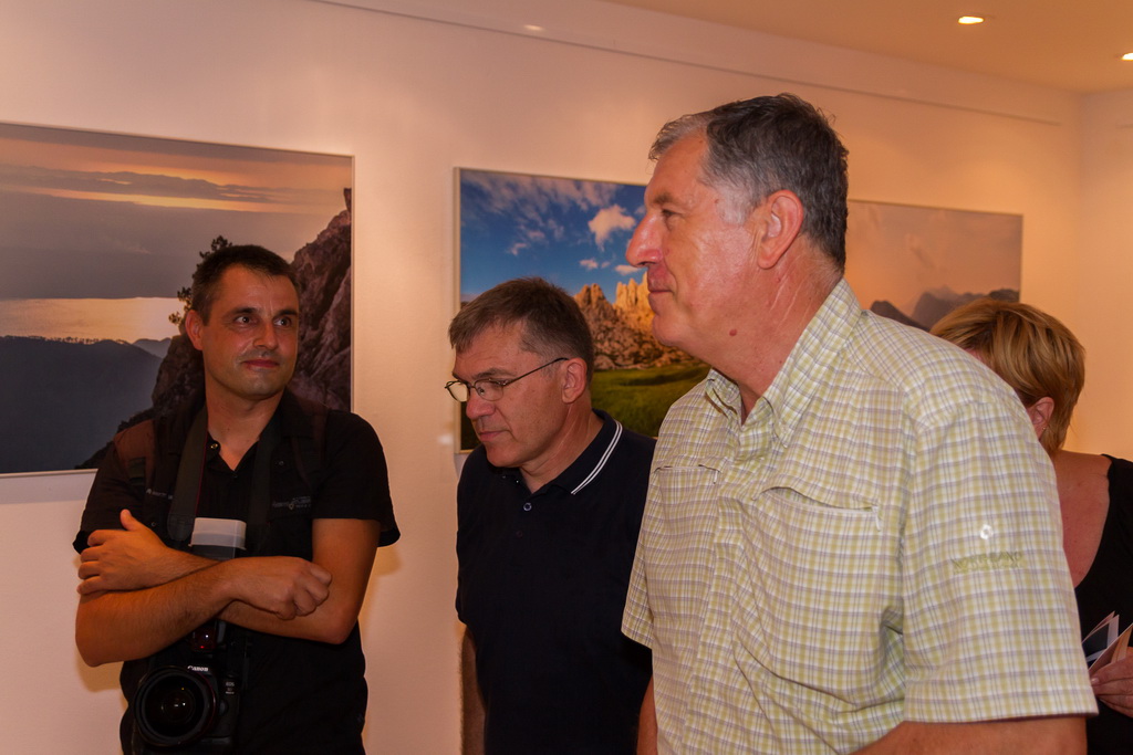 Biograd na Moru: Svečano otvorena izložba fotografija “Velebit” Vinka Pešića Biograd na Moru: Svečano otvorena izložba fotografija “Velebit” Vinka Pešića