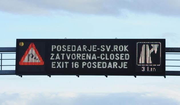 Bura, olujna bura, orkanska bura, zatvorena autocesta, zatvorena a1, Sveti Rok, Maslenica, Posedarje