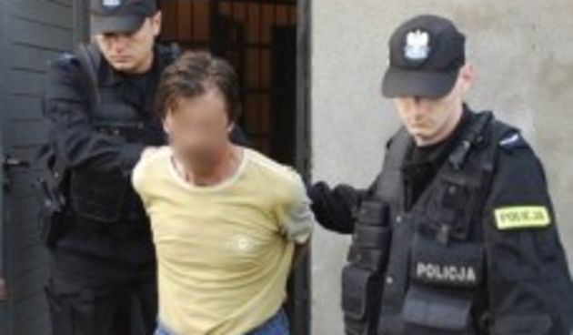 Privođenje Bartosiuka (Foto: dnevnik.hr)