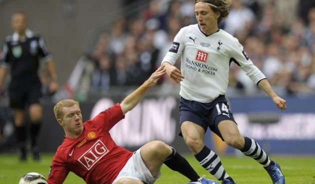 Scholes i Modrić (Foto:Reuters)