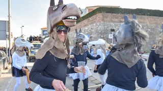 Zadarski karneval 2018: Povorka maškaranih skupina gradskim ulicama Zadarski karneval 2018: Povorka maškaranih skupina gradskim ulicama