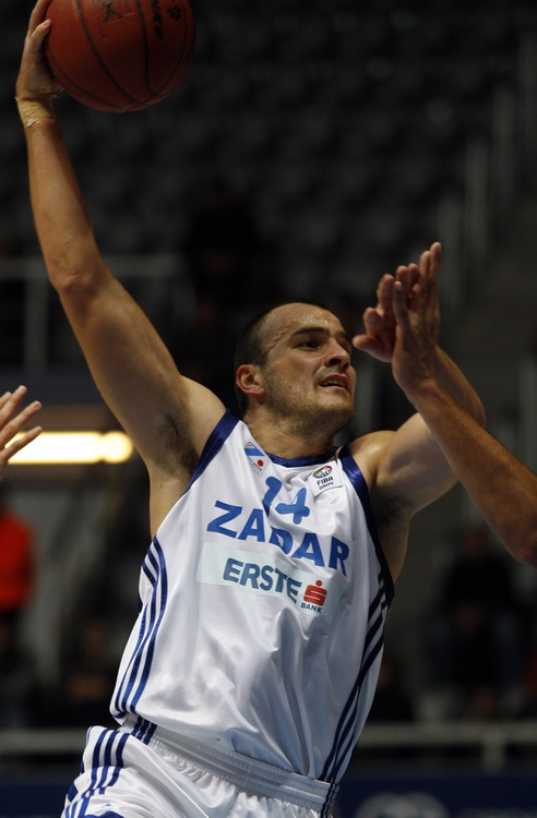 Zadar, 071210.
Dvorana Kresimira Cosica.
4. kolo EuroChallenge kupa. 
Kosarkaska utakmica KK Zadar – KK Pinar Karsiyaka. 
Na slici igrac Zadra Ive Ivanov.
Foto: Jure Miskovic / CROPIX