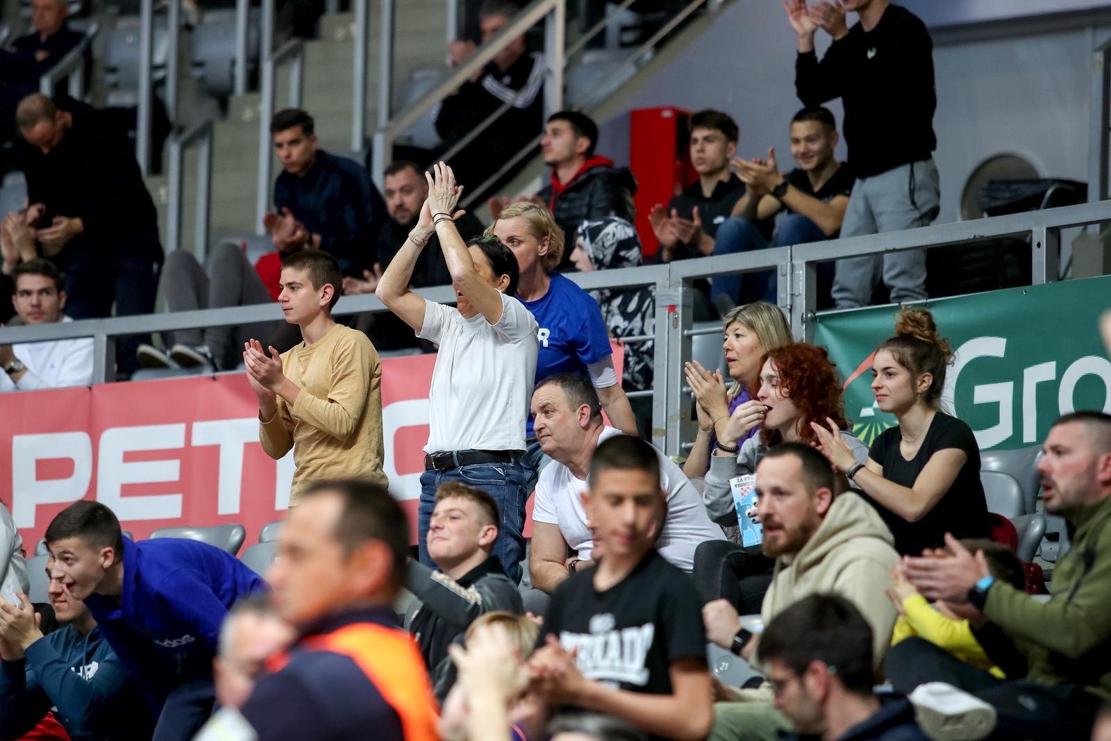 AdmiralBet ABA liga, 25. kolo: KK Zadar – KK FMP Soccerbet 72-75 AdmiralBet ABA liga, 25. kolo: KK Zadar – KK FMP Soccerbet 72-75