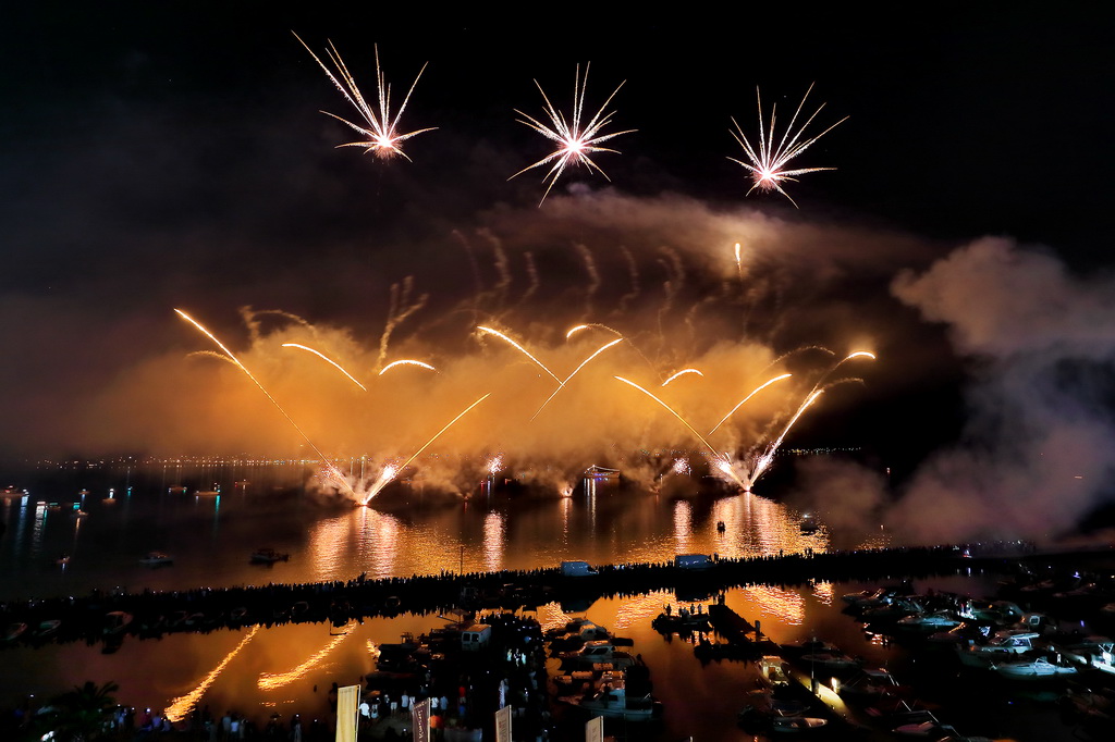 Biogradska noć 2017: Spektakularni vatromet Biogradska noć 2017: Spektakularni vatromet