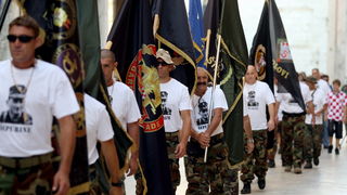 Zadar, 210812.
Hrvatski branitelji krenuli su jutros u hodnju koja ce trajati pet dana. Sudjeluju: Udruga veterana hrvatskih gardijskih postrojbi, Udruga veterana SJP MUP-a RH, UMDDRH Zadar, 210812.
Hrvatski branitelji krenuli su jutros u hodnju koja ce trajati pet dana. Sudjeluju: Udruga veterana hrvatskih gardijskih postrojbi, Udruga veterana SJP MUP-a RH, UMDDRH