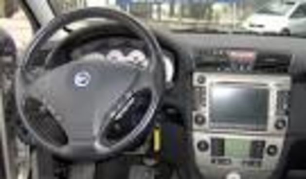 Fiat, automobil, volan