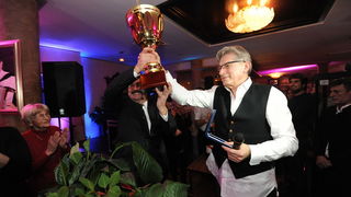 Zadar, 280213.
Poznati restoran Niko na zadarskoj Puntamici je veceras uz bogatu veceru i pjesmu brojnih izvodjaca sa svojim prijateljima i cestim gostima proslavio 50 godina od otvorenja. Na veceri su se pojavili brojni kumovi restorana kroz godine poput