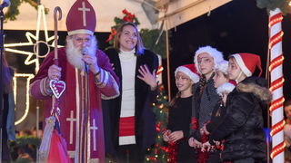 Advent u Zadru: Sveti Nikola razveselio najmlađe Zadrane Advent u Zadru: Sveti Nikola razveselio najmlađe Zadrane